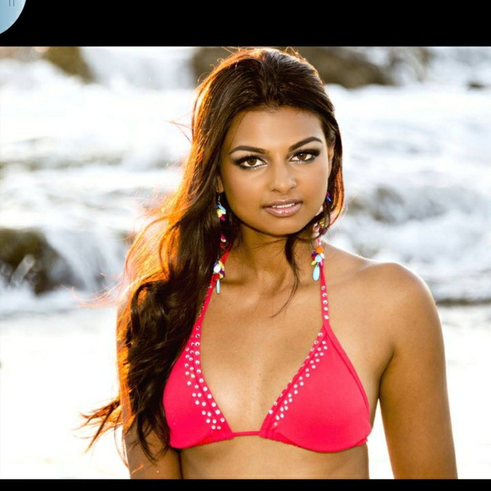 Hot pink 2pc swimsuit